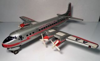 Marx Line - Mar American Airlines Electra Dc7 Battery Operated Airplane