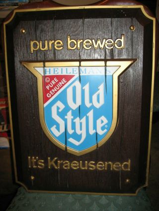 1973 Old Style Pure Brewed Beer Plastic Bar Sign " It 