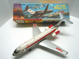 1960 Japan Marx Tin Battery Op Dc - 7 Twa Jet Airplane W/box.  Nr