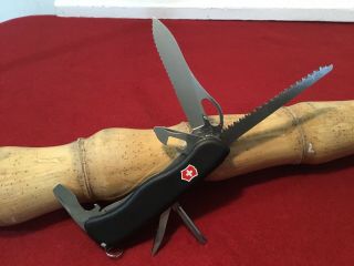 Victorinox One Handed Trekker Black Swiss Army Pocket Knife Multi Tool