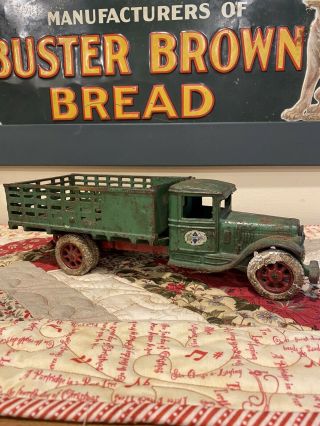 Vintage Cast Iron International Harvester Ih Farm Truck Stake Bed Arcade Toy