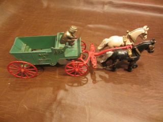 30s Hubley Kenton Toys Cast Iron Horse Drawn Sand & Gravel Contractor Wagon Toy