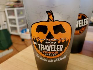 Set of 4 The Traveler Beer Co.  Pumpkin Shandy Frosted Pint 16 ounce Glasses 2
