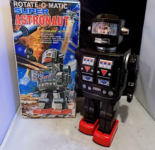 Vintage Tin Battery - Operated Rotate - O - Matic Astronaut Robot,  Sh Japan Exib