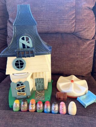 1976 Vintage Weebles Haunted House Ghost Chest Bed & More Extra Dolls Ship Fast