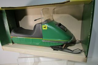 Nos Vintage John Deere Jd Battery Operated Normatt Toy Snowmobile