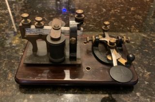 Vintage Signal Electric Mfg.  Railroad Learner Telegraph Sounder Morse Code Inst.