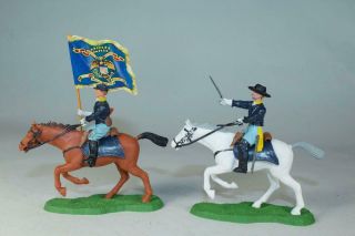Britains Swoppets American Civil War Union Cavalry Officer & Flagbearer