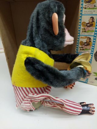 Vintage Daishin Japan Musical Jolly Chimp Toy Monkey - battery corroded 2