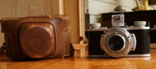 Kodak 35 (non Rangefinder),  Vintage 35mm Camera W/ Case