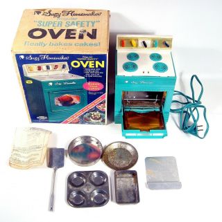 Vintage Topper Suzy Homemaker Safety Oven With Utensils