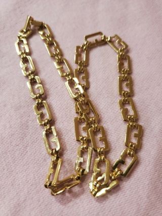 Vintage Designer Givenchy Gold Tone Link Chain Necklace 18 Inches