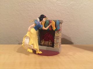 Disney Snow White Vintage Christmas Ornament Fireplace Stockings Enesco 3