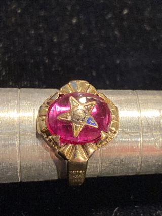 Vintage Order Of The Eastern Star Red Stone Ring Size 4 10k Yellow Gold