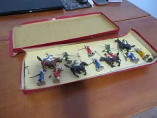 W Britain Arabs of the Desert Figurines and Display Box 2