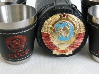 Russian Vodka Shot Glasses Set 4x25 ml Cover Case USSR Coat of Arms Metal Badge 3
