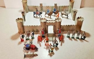 Vintage Metal Castle With Cannons And Lead Knights & Horses.  Made In England