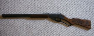 Vintage Daisy Red Ryder Bb Pellet Gun W/plastic Forearm 1952.  No.  111 Model 40