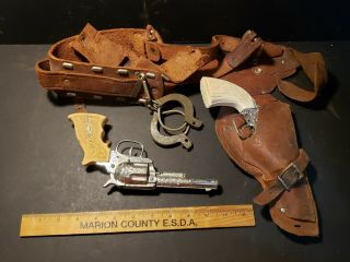 Vintage Cap Gun Holsters With 2 Belts 2 Cap Guns (western,  Cowboy) Old