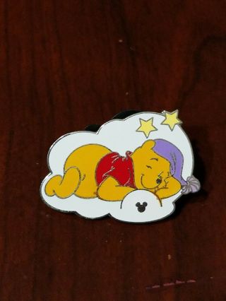 Disney Pin 40029 Dlr Global Lanyard Series 3 - Cloud Nap Winnie The Pooh
