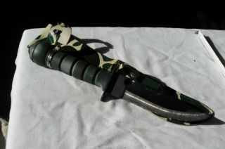 Vintage Large Fighting Combat Survival Knife W/ Compass In The Butt