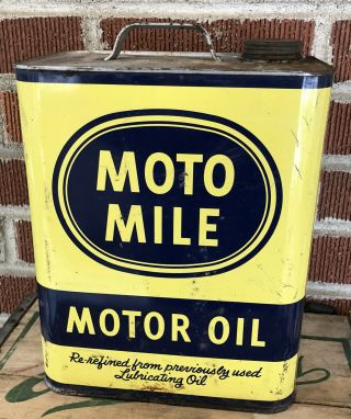 Vtg 1950s Moto Mile Motor Oil 2 Gallon Oil Can Tin Gas & Oil Service Station