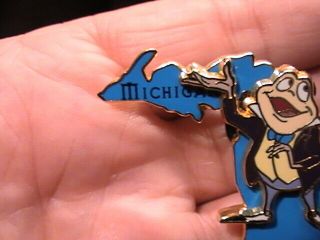 2002 Disney World Pin State Character Series Michigan Mr Toad Wolverine 2