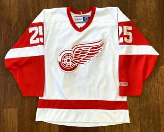 Darren Mccarty 25 Vintage Detroit Red Wings Ccm Hockey Jersey Size M Medium Nhl