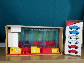 Child Guidance Toy Motorized Mini - Car Factory 1960s Cool toy 2