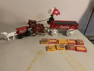 Vintage Toy Cast Iron Horse Drawn Coca - Cola Delivery Wagon Umbrella/coke Bottles