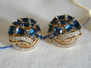 Vintage Crown Trifari Sapphire Blue And Clear Rhinestone Clip Earrings