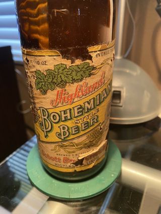 Vintage Highland Bohemian Style Beer Schott Brewing Co.  12 Oz Bottle 1930s