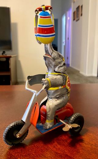 Vintage Us Zone German Tin Wind Up Circus Elephant On Tricycle Collector Toy