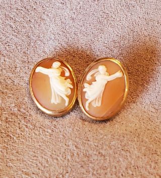 Vintage 14k Yellow Gold Oval Carved Shell Muse Cameo Framed Stud Earrings