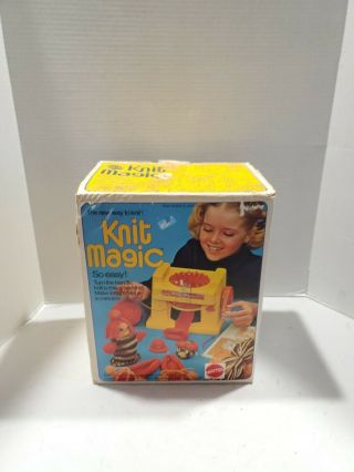 1974 Vintage Mattel Knit Magic Knitting Machine 2