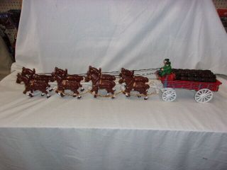 Vintage Cast Iron Wagon With Barrels And Eight Horses.  Made In Usa