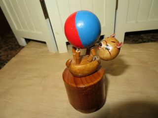 Vintage Wooden Collapsing Thumb Dancing Push Puppet Circus Cat With Ball - 4.  5 " - R
