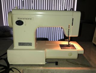 Kenmore 10 Stitch Sewing Machine Model 158 Zig Zag Vintage 2
