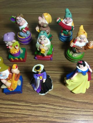 Vintage Walt Disney Snow White Seven Dwarfs Set Of 9 Rubber Figures Toy 3 1/2”