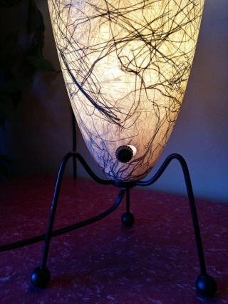Vtg Mcm Fiberglass Cone Shade Desk Nightstand Lamp Tripod Spider Leg Black