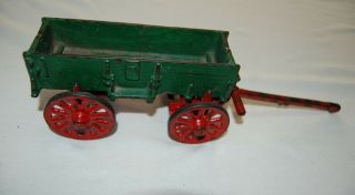 Vintage Arcade Mfg.  Co.  Mccormick Deering Cast Iron Farm Wagon
