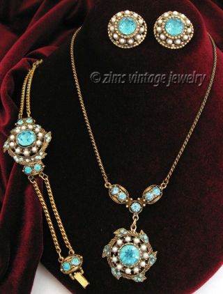 Vintage Unsigned Hollycraft Aqua Blue Rhinestone Gold Necklace Bracelet Earrings