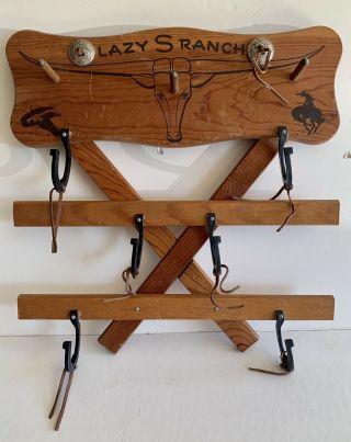 Vintage Lazy S Ranch Wooden Rifle Hat Wall Rack Horseshoe Hooks Dekalb Toys