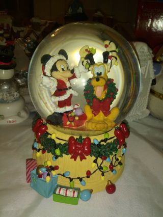Disney Mickey Mouse Pluto Musical Snowglobe Christmas Holiday Deck The Halls
