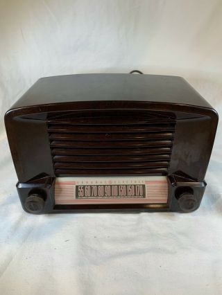 Vintage 1948 General Electric Ge Model 114 Bakelite Am Tube Radio E743