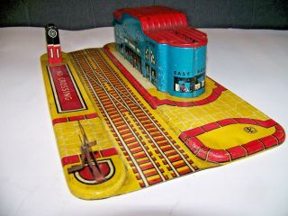 Vintage Marx toys tin Metal litho Union Station train platform terminal crossing 2