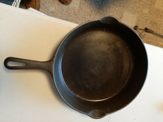 Vintage Heavy No.  8 Griswold Cast Iron Skillet 704 I Usable 10 " Across