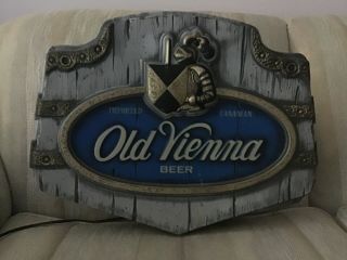 Vintage Old Vienna Beer Sign Lighted Imported Canadian Beer