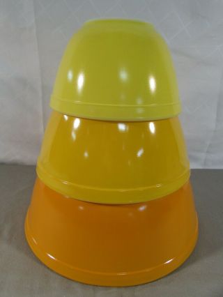 Set Of 3 Vintage Pyrex Citrus Orange To Yellow Mixing Bowls 401 402 403