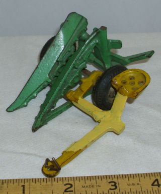 Arcade John Deere Corn Picker Cast Iron Toy 1930s